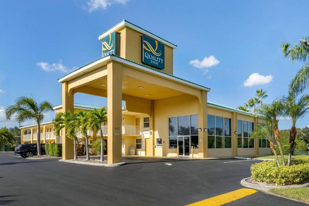 Quality Inn Bradenton North I-75 Main image 1